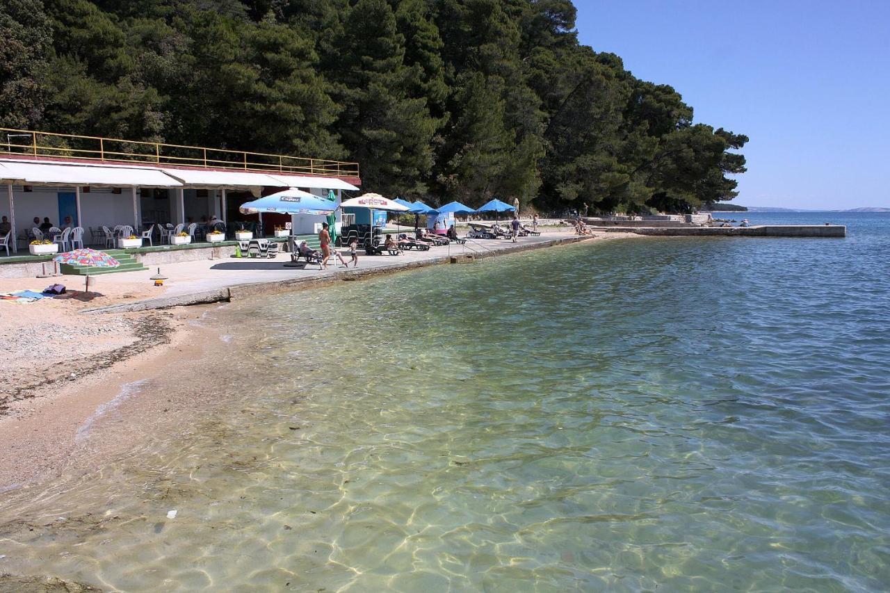 Apartments And Rooms By The Sea Palit, Rab - 5010 Exterior photo